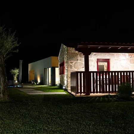 Casa Encosta Do Monte