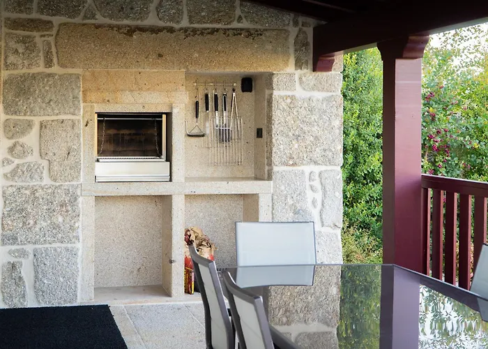 Nyaraló Casa Encosta Do Monte