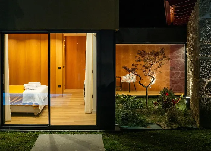 Casa Encosta Do Monte Nyaraló